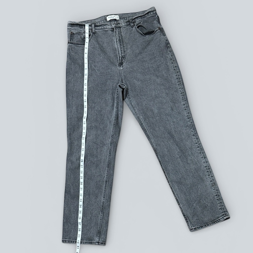 Abercrombie & Fitch Gray Straight Leg Jeans - Picture 5 of 5